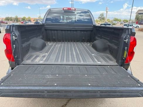 Used 2017 Toyota Tundra SR5 RWD image 33