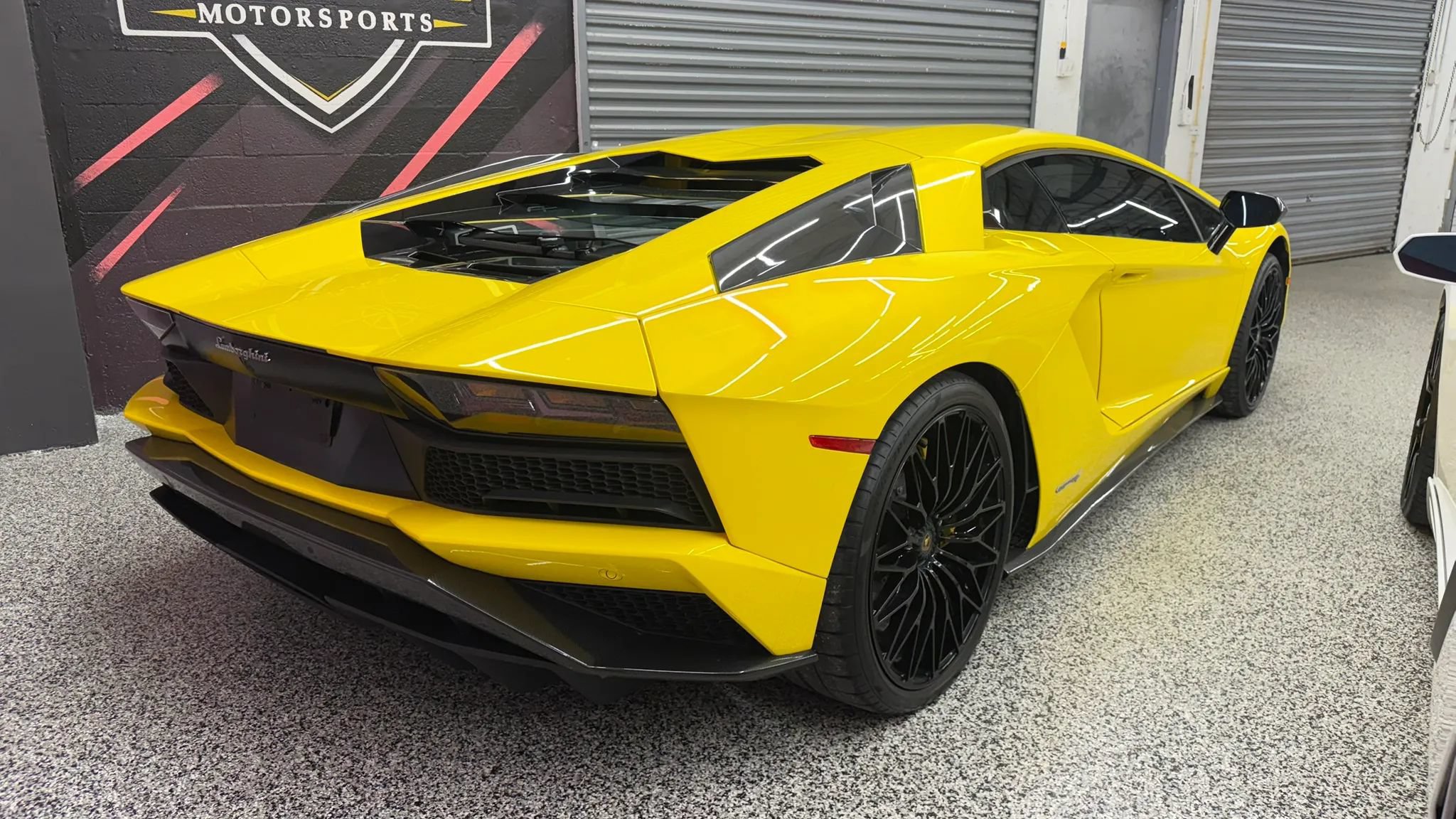 Used 2018 Lamborghini Aventador S AWD/4WD image 15