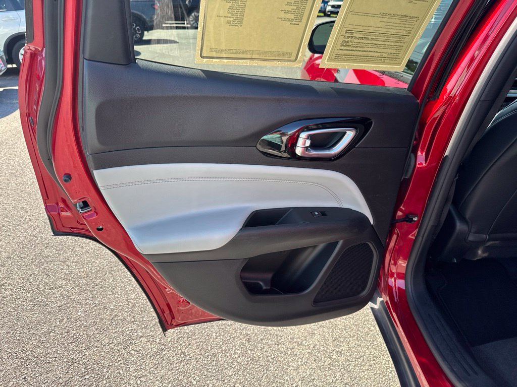 Used 2025 Jeep Compass Limited AWD/4WD image 27