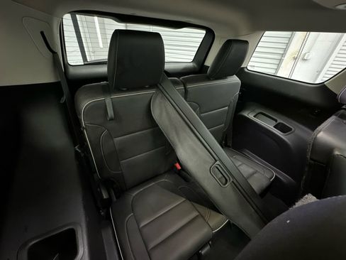 Used 2020 GMC Acadia Denali w/ Technology Package image 19