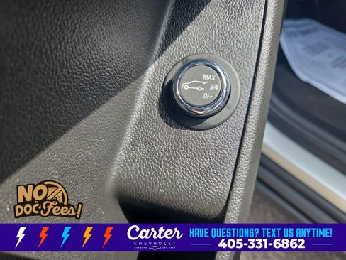 Used 2020 Chevrolet Traverse LT w/ Driver Confidence II Package FWD image 27