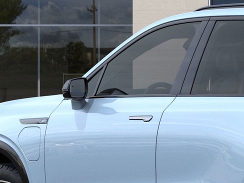 New 2026 Cadillac Vistiq Sport image 12