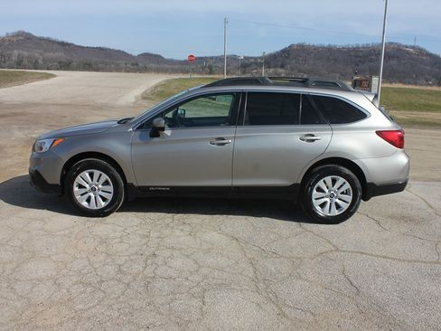 Used 2015 Subaru Outback 2.5i Premium w/ Popular Package #3 image 8