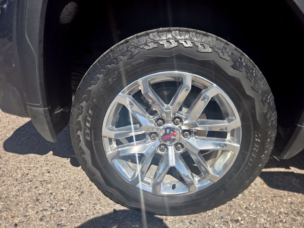 Used 2019 GMC Sierra 1500 SLT w/ SLT Premium Plus Package AWD/4WD image 10
