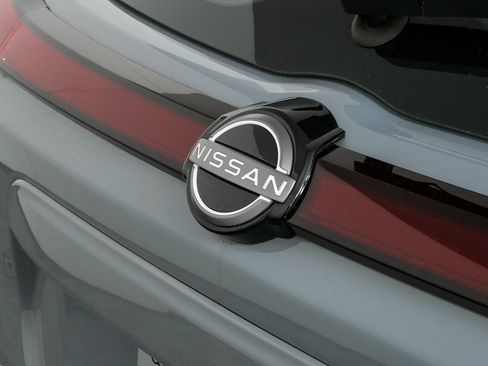 Used 2023 Nissan Kicks SV image 33