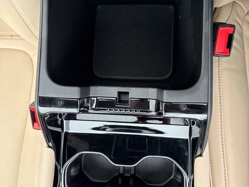 Used 2022 Jeep Grand Cherokee Limited 4xe image 31