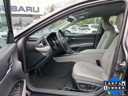 Used 2023 Toyota Camry SE image 13