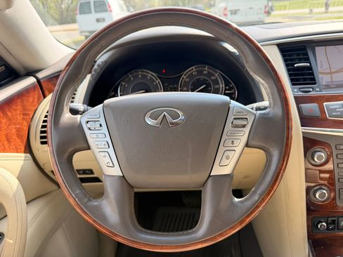 Used 2017 INFINITI QX80 4WD w/ Deluxe Technology Package image 17