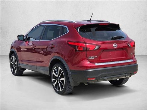 Used 2019 Nissan Rogue Sport SL w/ Premium Package FWD image 7
