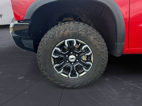 Used 2022 Chevrolet Silverado 1500 ZR2 w/ Technology Package AWD/4WD image 14