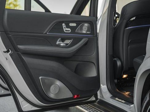 New 2026 Mercedes-Benz GLS 450 4MATIC image 37