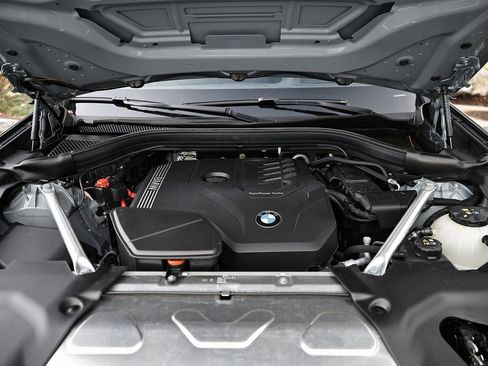 Used 2025 BMW X4 xDrive30i w/ Premium Package image 31