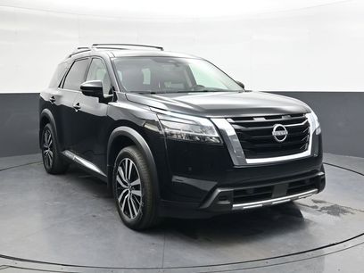 Used 2024 Nissan Pathfinder Platinum w/ Cargo Package