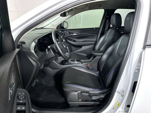 Used 2025 Buick Encore GX Sport Touring FWD image 20