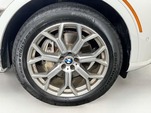 Used 2024 BMW X7 xDrive40i image 35