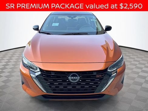 Used 2025 Nissan Sentra SR w/ SR Premium Package FWD image 2