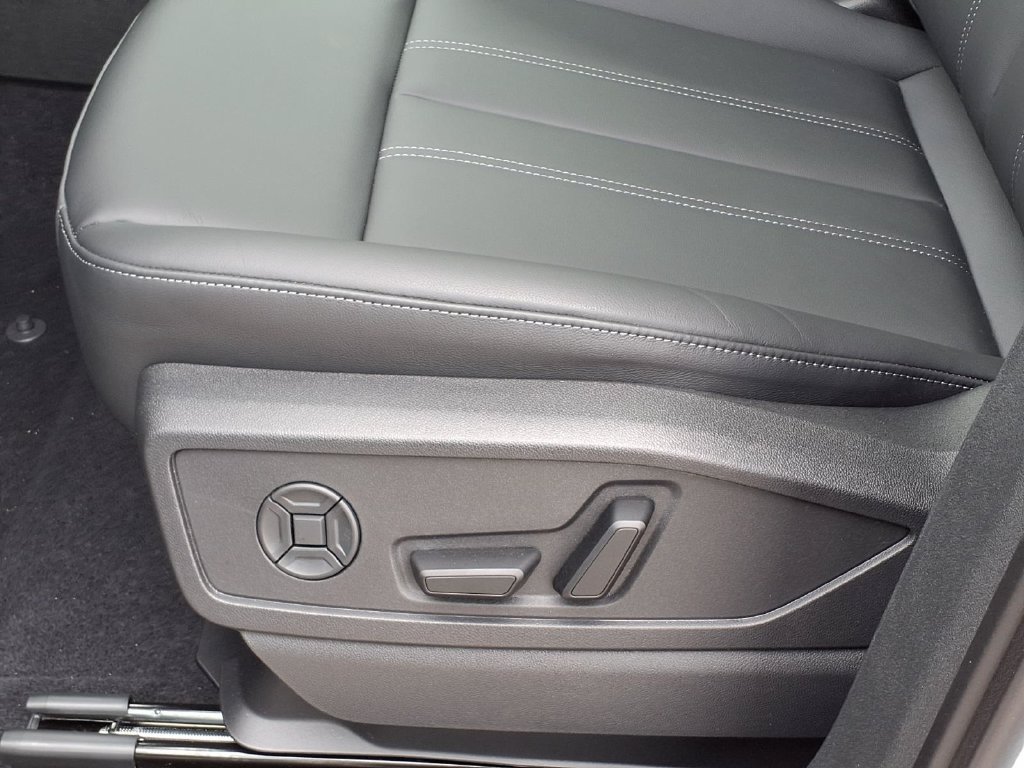 New 2026 Audi Q5 Premium Plus AWD/4WD image 12