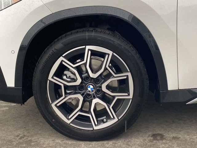 Used 2026 BMW X1 xDrive28i w/ Convenience Package AWD/4WD image 10