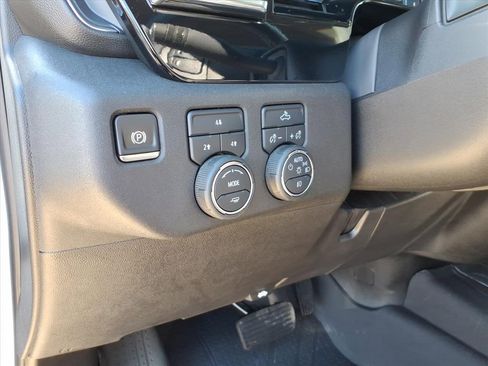 Used 2025 Chevrolet Silverado 3500 LT image 20