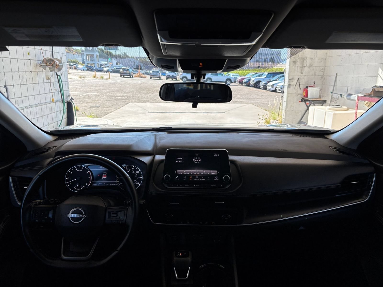 Used 2025 Nissan Rogue SV AWD/4WD image 34
