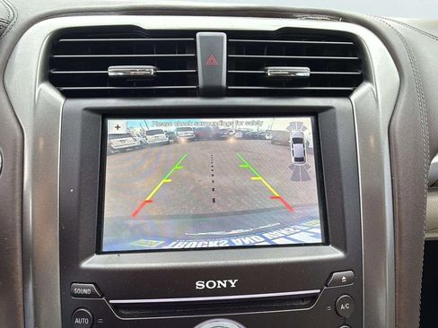 Used 2017 Ford Fusion Platinum image 12