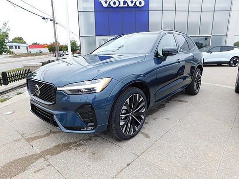 New 2026 Volvo XC60 B5 Ultra w/ Climate Package image 3