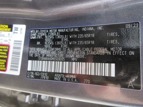 Used 2021 Toyota Highlander XLE FWD image 36