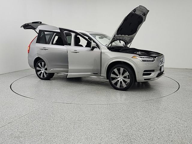 Certified 2025 Volvo XC90 T8 Plus w/ Protection Package Premier AWD/4WD image 10