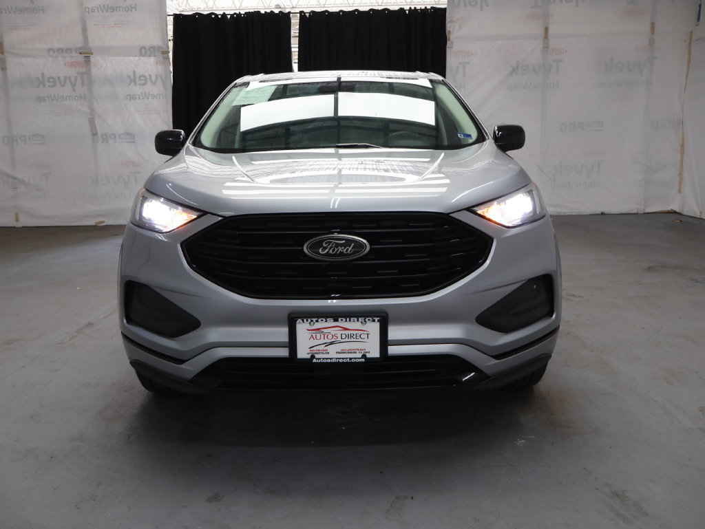 Used 2024 Ford Edge SE w/ Black Appearance Package AWD/4WD image 2