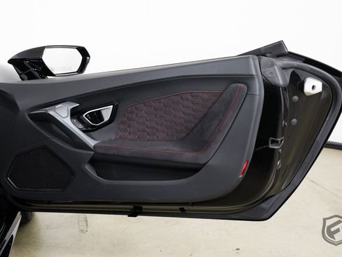 Used 2017 Lamborghini Huracan LP 580-2 image 37