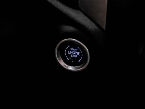 Used 2024 GMC Sierra 3500 Pro w/ Convenience Package image 23