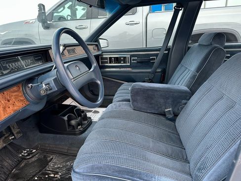 Used 1990 Buick Le Sabre Custom image 4