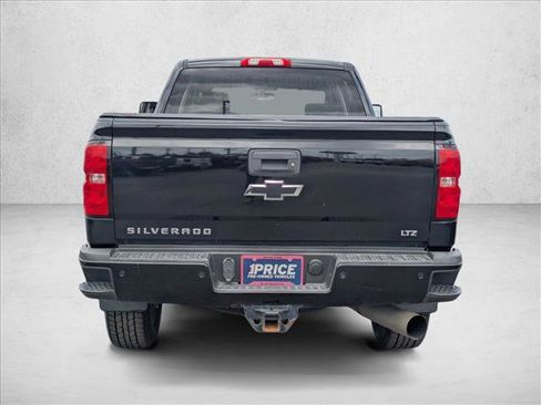 Used 2018 Chevrolet Silverado 2500 LTZ w/ Duramax Plus Package AWD/4WD image 7