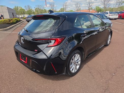 Certified 2025 Toyota Corolla SE FWD image 3