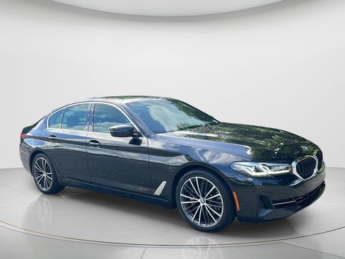 Used 2023 BMW 530i w/ Convenience Package RWD image 3