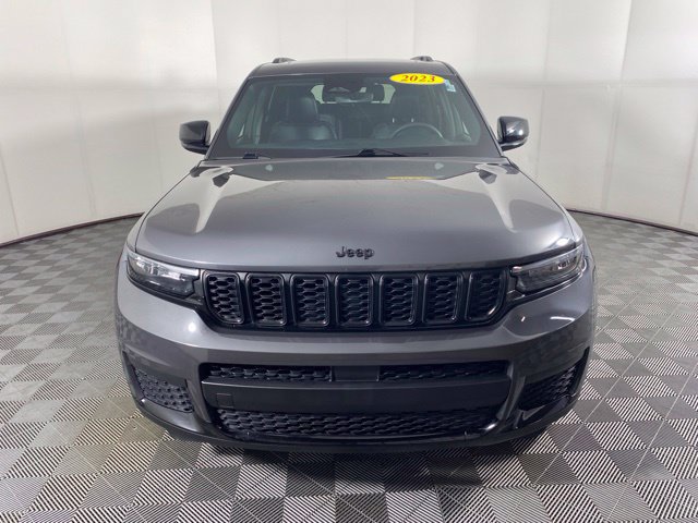 Used 2023 Jeep Grand Cherokee L Altitude AWD/4WD image 12