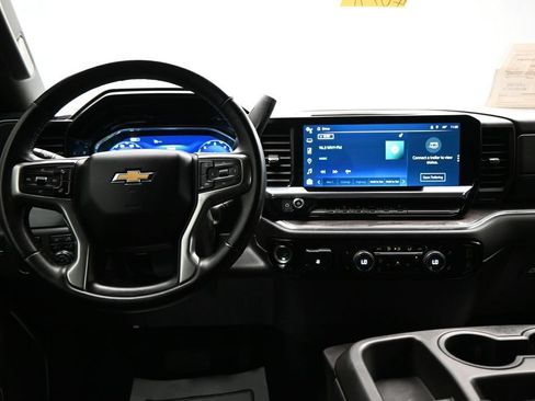 Used 2024 Chevrolet Silverado 2500 LTZ AWD/4WD image 15