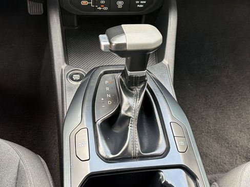Used 2025 Kia K4 FWD image 19