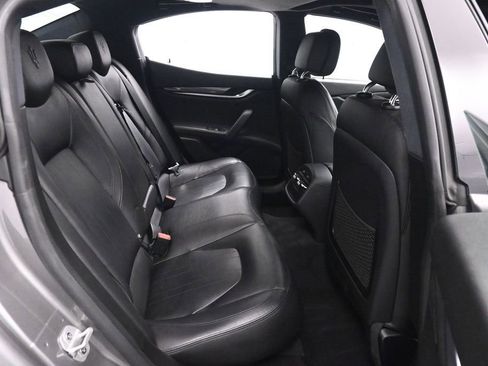 Used 2021 Maserati Ghibli S RWD image 21