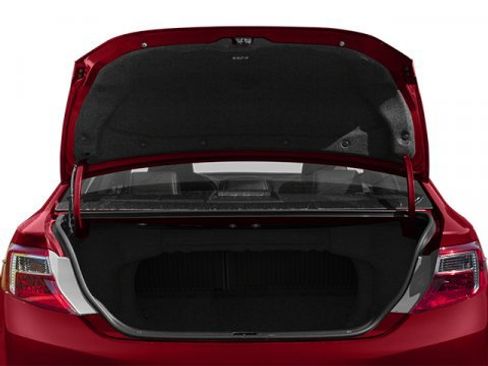 Used 2013 Toyota Camry LE image 15