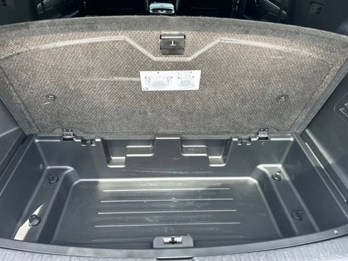 Used 2025 Buick Enclave Preferred AWD/4WD image 61