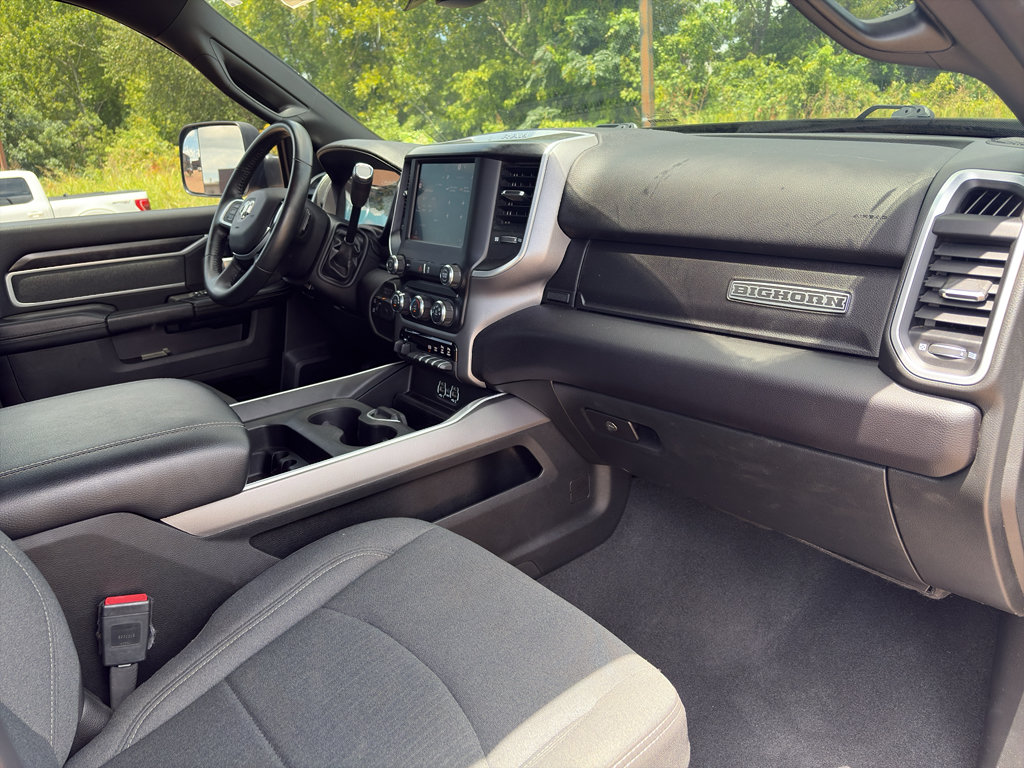 Used 2022 RAM 2500 Big Horn w/ Night Edition AWD/4WD image 7