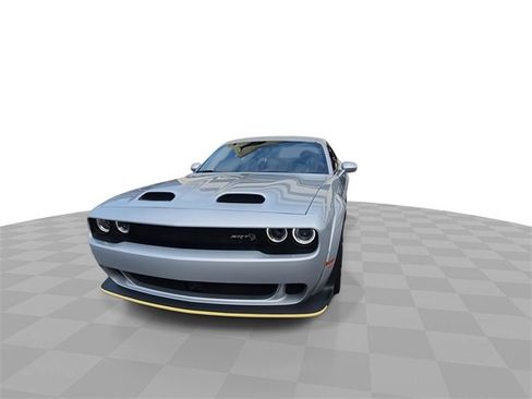 Used 2023 Dodge Challenger SRT Hellcat image 3