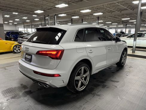 Used 2022 Audi SQ5 Premium w/ Convenience Package image 4