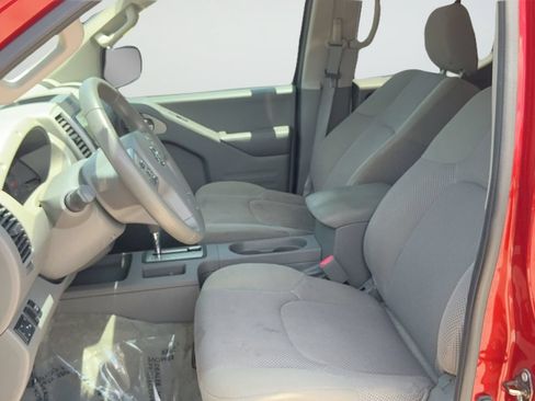 Used 2016 Nissan Frontier SV RWD image 28