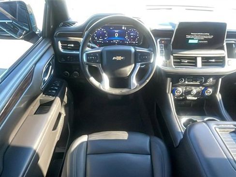 Used 2022 Chevrolet Tahoe LT w/ Luxury Package image 13