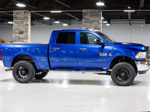 Used 2015 RAM 2500 Tradesman w/ Chrome Appearance Group AWD/4WD image 19