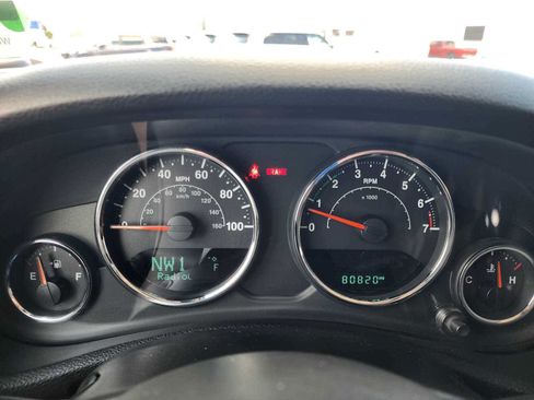 Used 2016 Jeep Wrangler Unlimited Rubicon w/ Connectivity Group AWD/4WD image 20