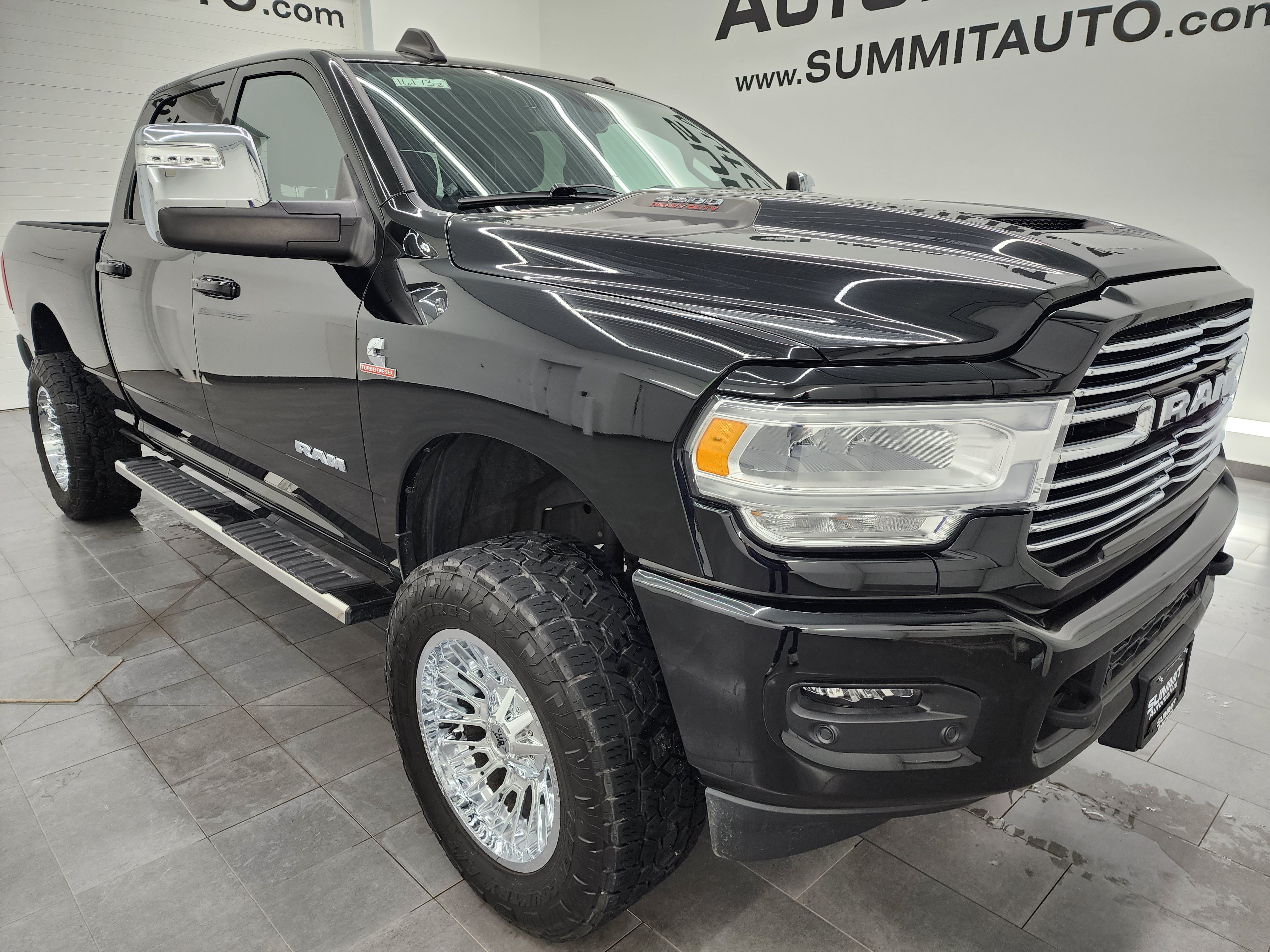 Used 2024 RAM 2500 Laramie w/ Sport Appearance Package AWD/4WD image 2