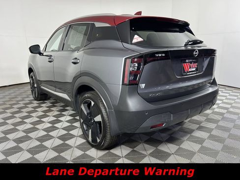 Used 2025 Nissan Kicks SR FWD image 7
